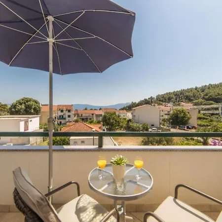 Appartamento Nmn - With Balcony 3 *