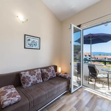 Nmn - With Balcony 3